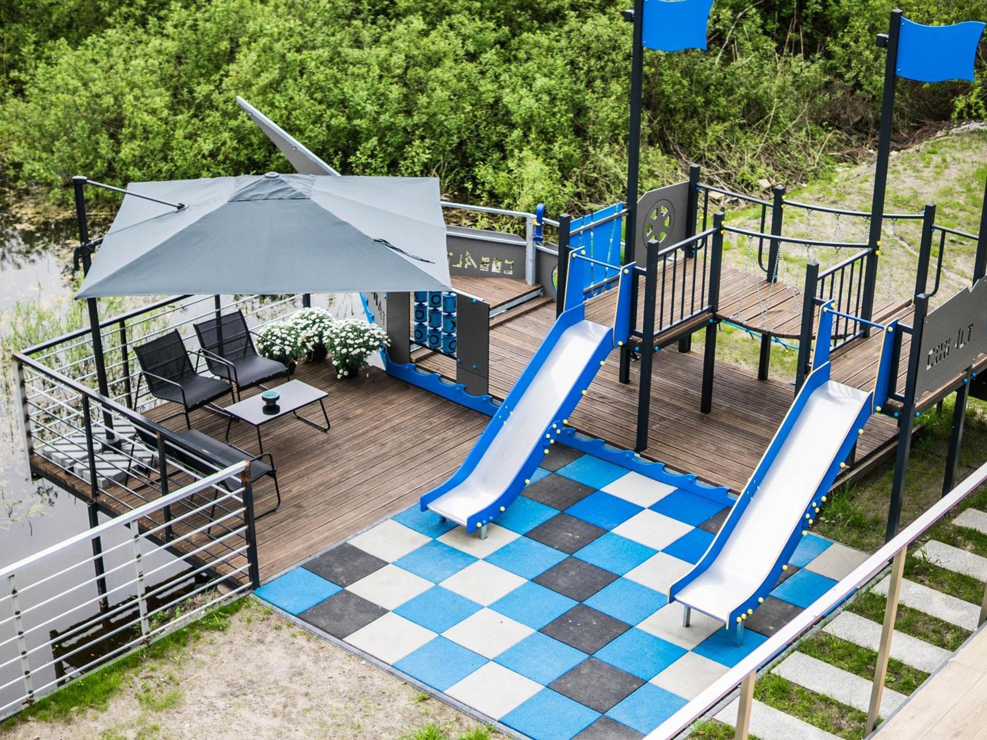 Cobalt Apartment