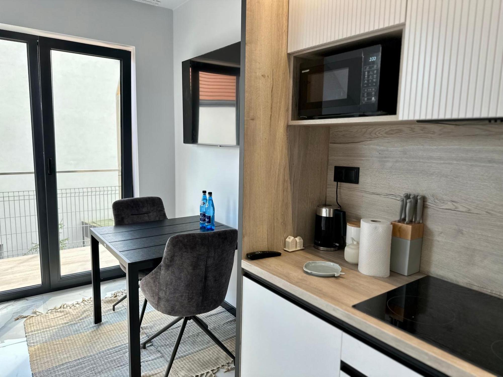 Apartment Cobalt