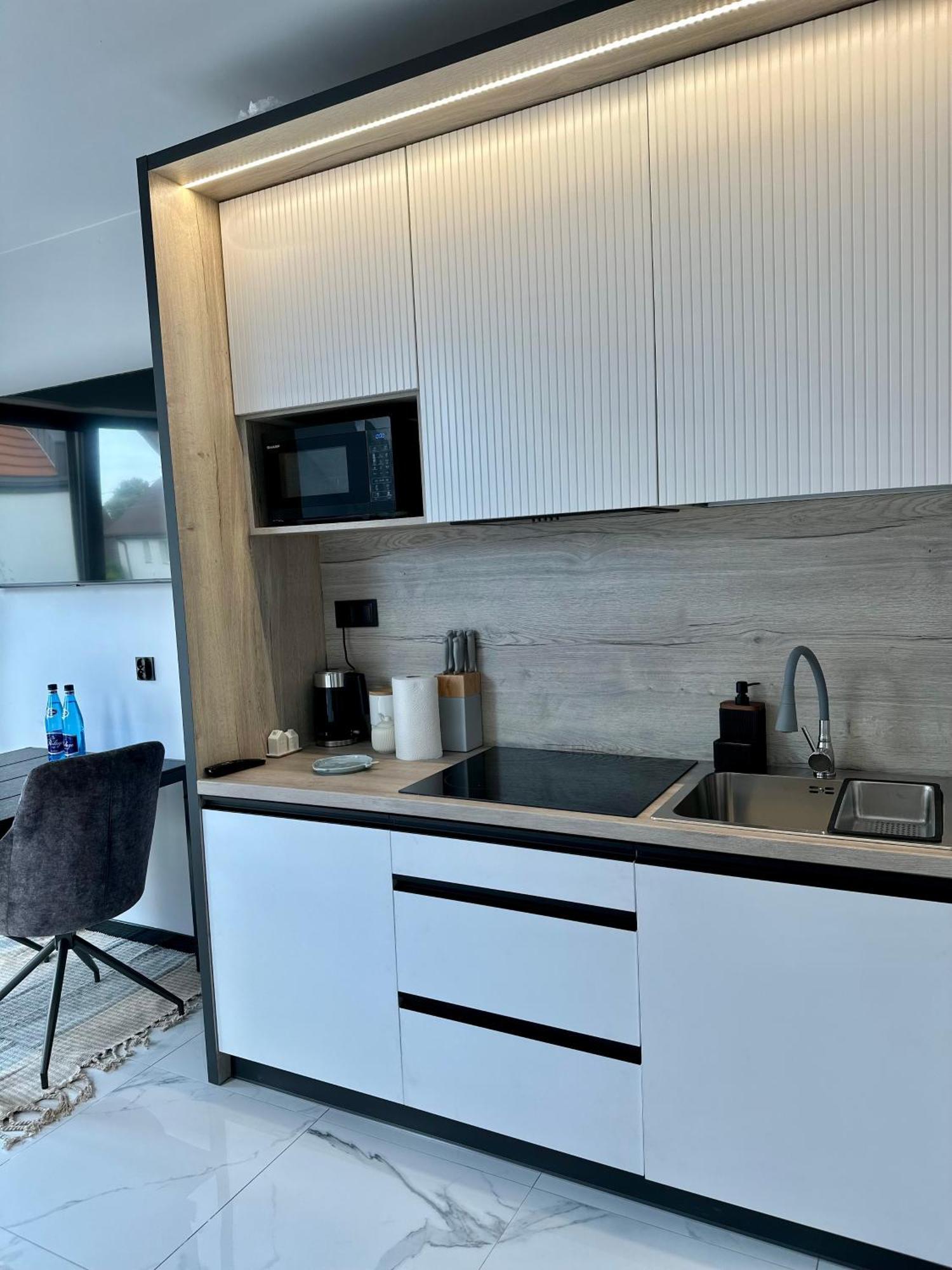 Apartment Cobalt *